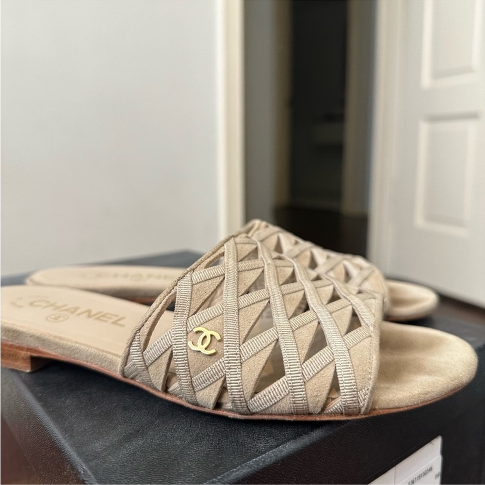 Chanel sandals slides